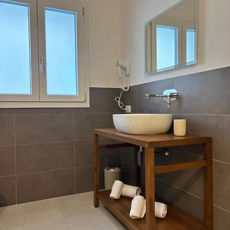 Historic Balcony & On Via Maqueda Privat bolig *