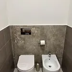 Historic Palazzo - & With Private Bathroom Privatunterkunft Palermo