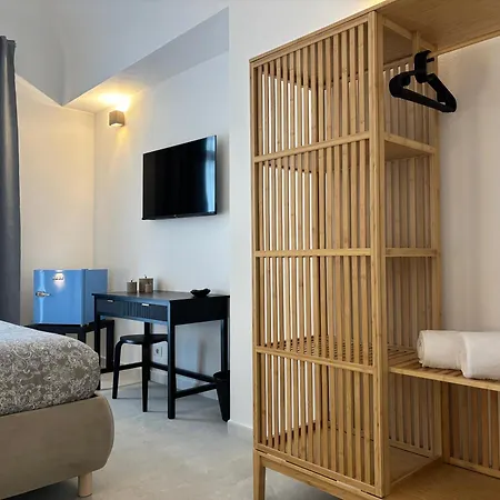 Homestay Historic Balcony & On Via Maqueda