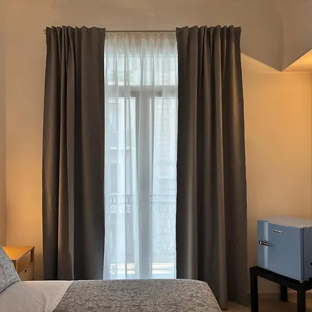 Historic Balcony & On Via Maqueda Homestay Palermo